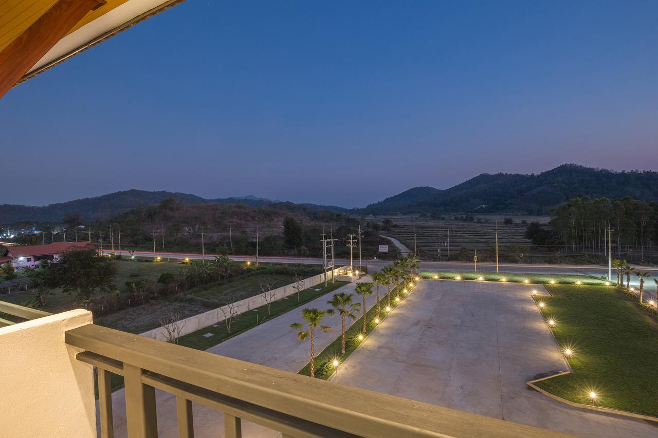 Sann View Hotel Thoeng Экстерьер фото